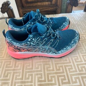 ASICS FujiTrabuco Trail Running Shoes Women’s Size 8 (Tagged 8.5) New